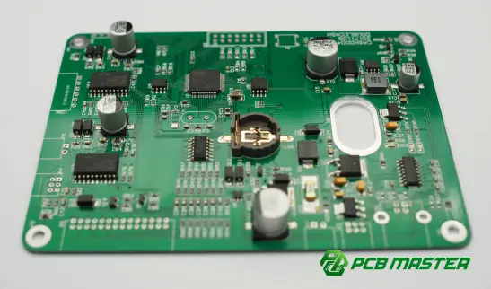 PCB with capacitors for electronic circuit design and controlled capacitor discharge applications