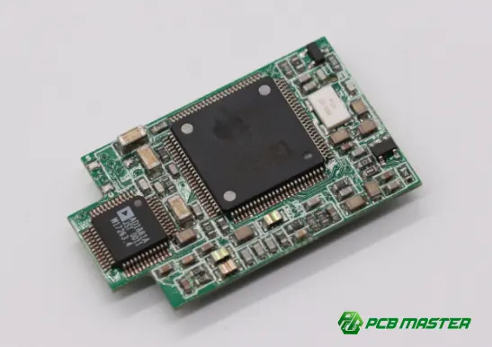 PCB with electronic components for capacitor circuit design and electronic applications