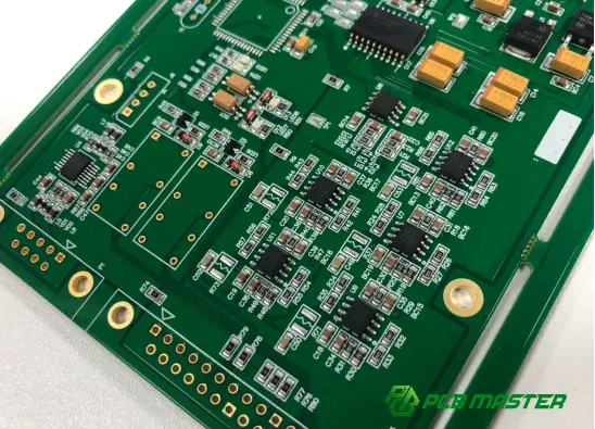 PCB board with electronic components for power electronics and inductor voltage applications in DC/DC converter circuits